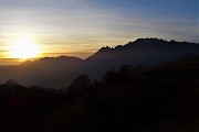 Anello dei TRE FAGGI da Fuipiano con Zuc di Valbona-Valmana, I Canti, Pralongone, i Tre Fagg il 18 dic. 2018- FOTOGALLERY